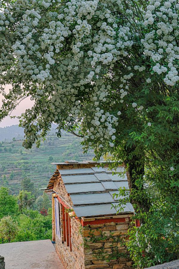 Saffronstays El Sueno, Mukteshwar -Villa Serving Pahadi Meals Kültér fotó